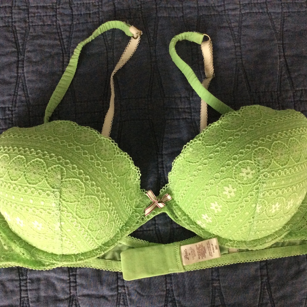 Victoria's Secret Pout Bras